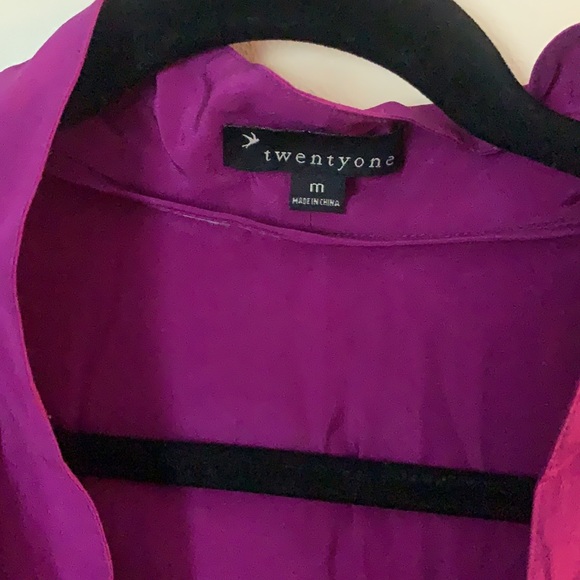 F21 Purple Ruffle HiLo Blouse - Picture 3 of 4